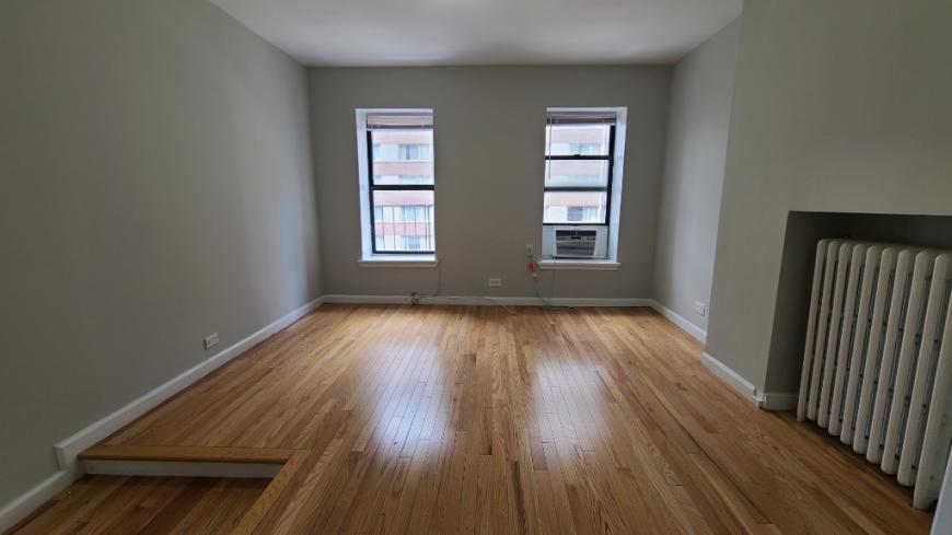 Foto principal - 0 bedroom in New York NY 10019