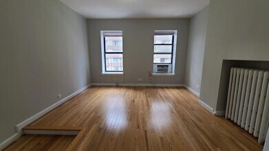 Building Photo - 852 8th Ave