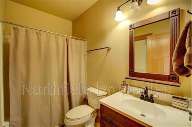 Foto del edificio - 10516 20th Ave NE