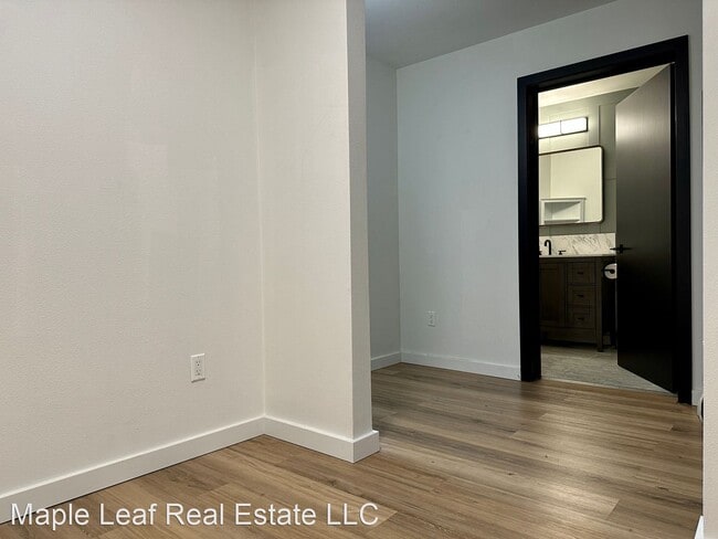 Building Photo - 1 br, 1 bath House - 303 23rd Ave S, Unit 408