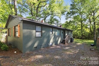 Building Photo - 1448 Anderson St