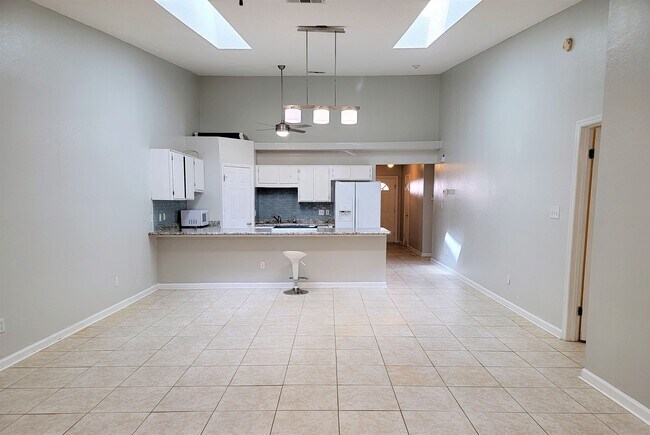 Building Photo - 3555 Daylily Ln