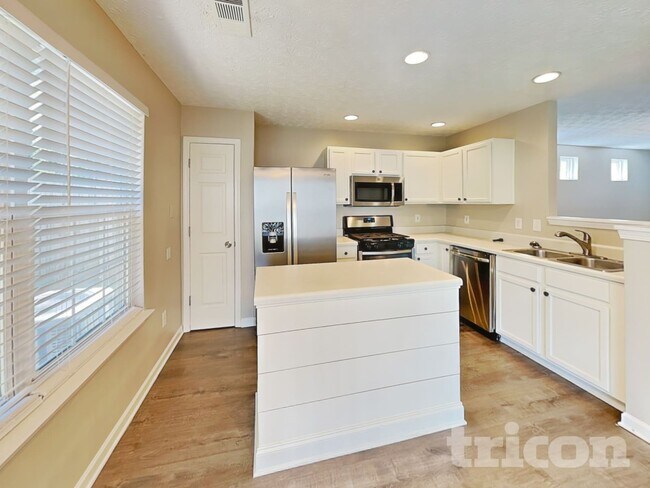 Foto del edificio - 220 Oak Grove Way