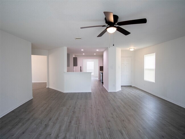 Building Photo - 2314 Zephyr Ln