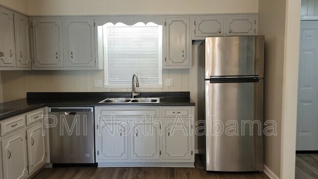 Foto del edificio - 1312 Cloverdale Ave SW