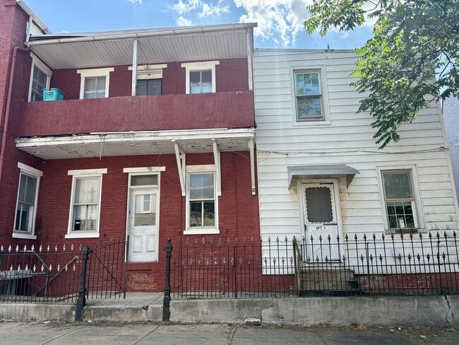 Building Photo - 551 W Philadelphia St