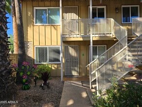 Building Photo - 90 W Yavapai St
