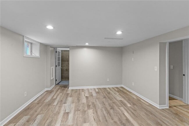 Building Photo - 67 Armington St