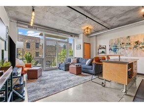 Building Photo - 730 N 4th St