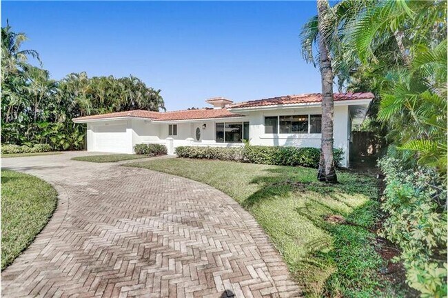 Building Photo - 2013 Coco Palm Pl