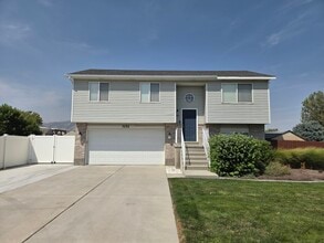 Building Photo - 3152 Marcrest Dr