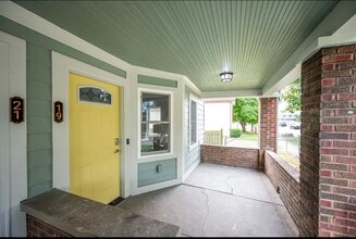 Building Photo - 19 Jefferson Ave