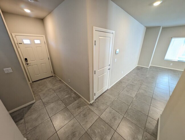Foto del edificio - 7141 Liberty Landing St
