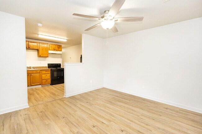 Foto del edificio - 5326 Slayton Ave