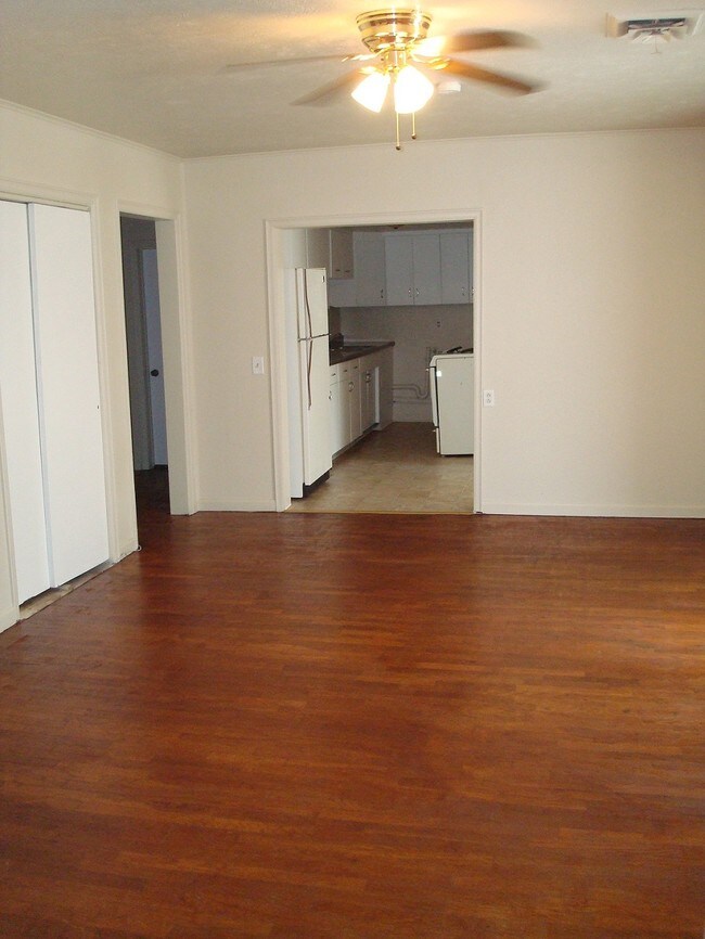 Building Photo - 212 N 12th St