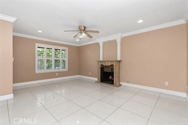 Foto del edificio - 14562 Laurel Ave