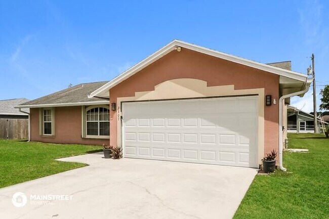 Building Photo - 2307 Kent Circle, Port St. Lucie, FL 34953