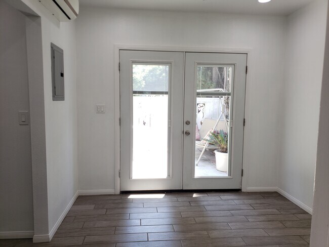 Foto del edificio - 2403 W Avenue 33
