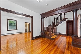 Building Photo - 335 Blackstone St