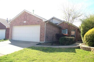 Building Photo - 6436 Claire Dr