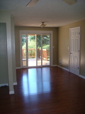 Building Photo - 3526 97th Dr SE