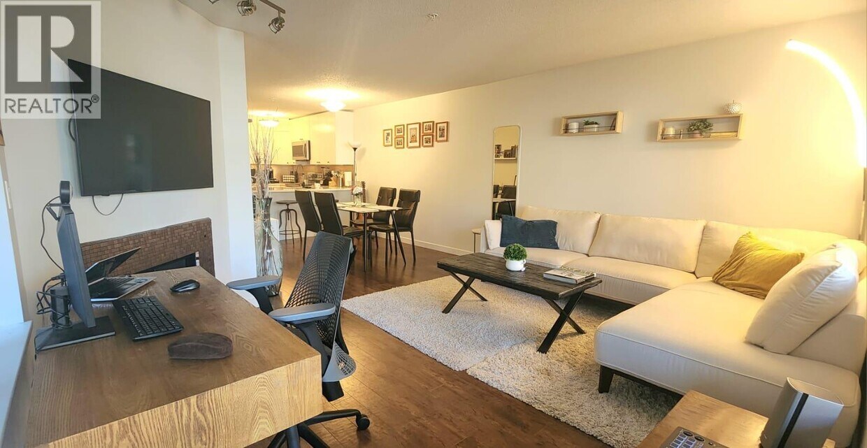 Primary Photo - 1525 Pendrell St