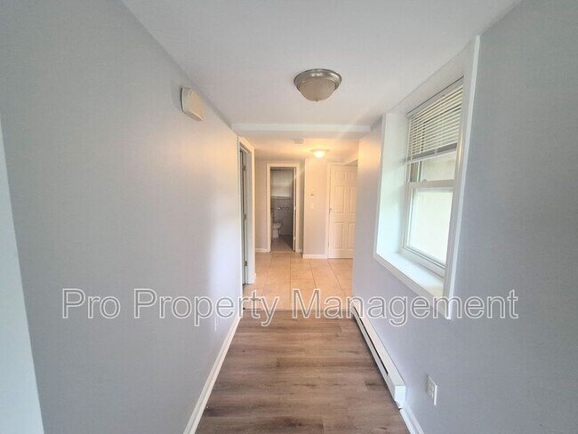 Foto del edificio - 14 Edgewood Rd