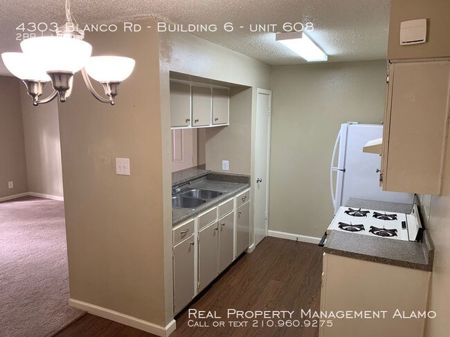 Building Photo - 4303 Blanco Rd