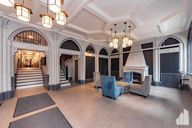Foto del edificio - 505 W Belmont Ave