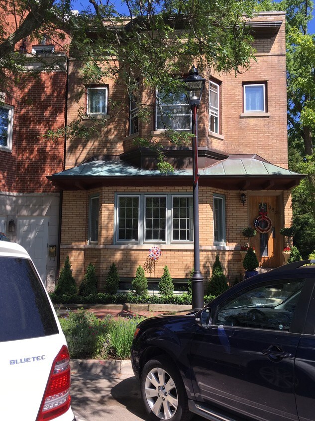 Primary Photo - 383 Park Ave