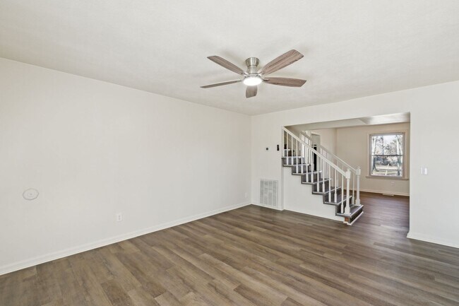 Foto del edificio - 1421 Huntington Dr