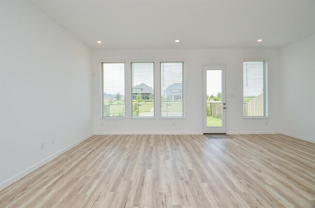 Building Photo - 5610 Amber Brook Ln