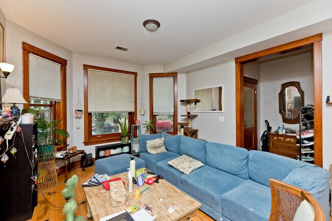 Foto del edificio - 1320 W Farwell Ave