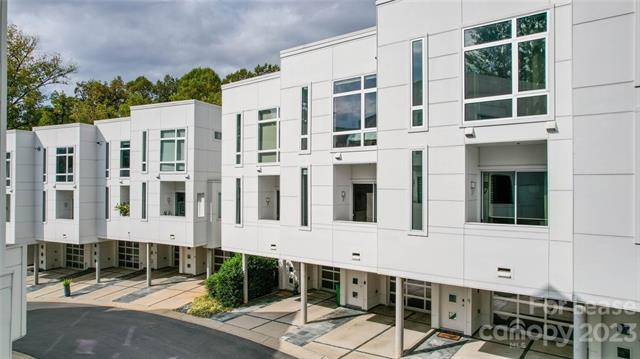 Foto del edificio - 322 Viburnum Way Ct