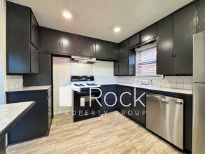 Building Photo - 4601 SE 22nd St