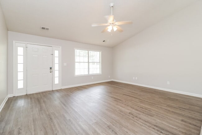 Building Photo - 3810 Greenbrook Dr