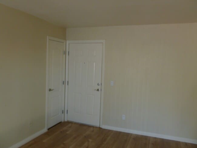 Building Photo - 7200 Pirates Cove Rd