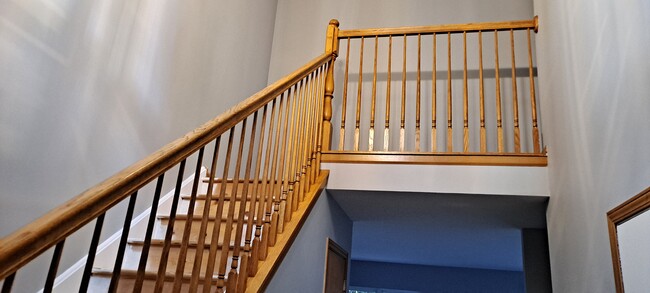 Stairs - 9910 Thornton Way