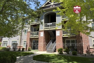 Building Photo - 804 Summer Hawk Dr