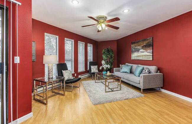 Foto del edificio - 1980 Barrymore Common