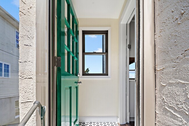 Foto del edificio - 106 Henry St