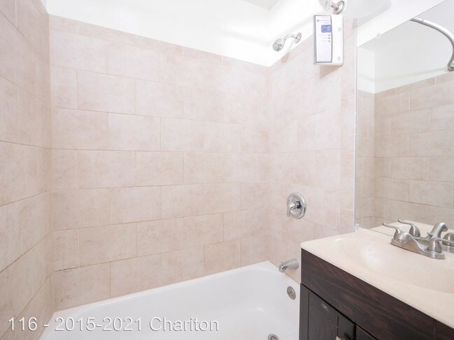 Interior Photo - 2015 Chariton St