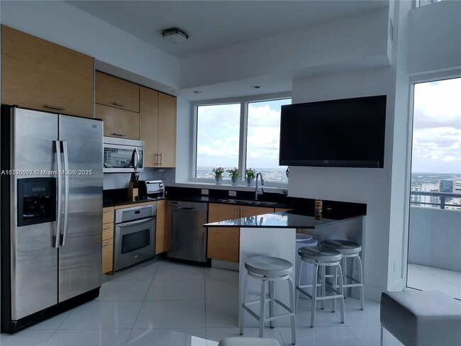 Foto del edificio - 60 SW 13th St