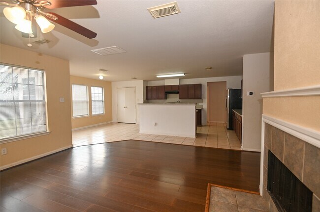 Foto del edificio - 3519 Benjamin Franklin Ln