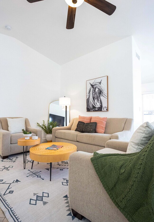 Foto del edificio - 1452 E Torrey Pines Ln