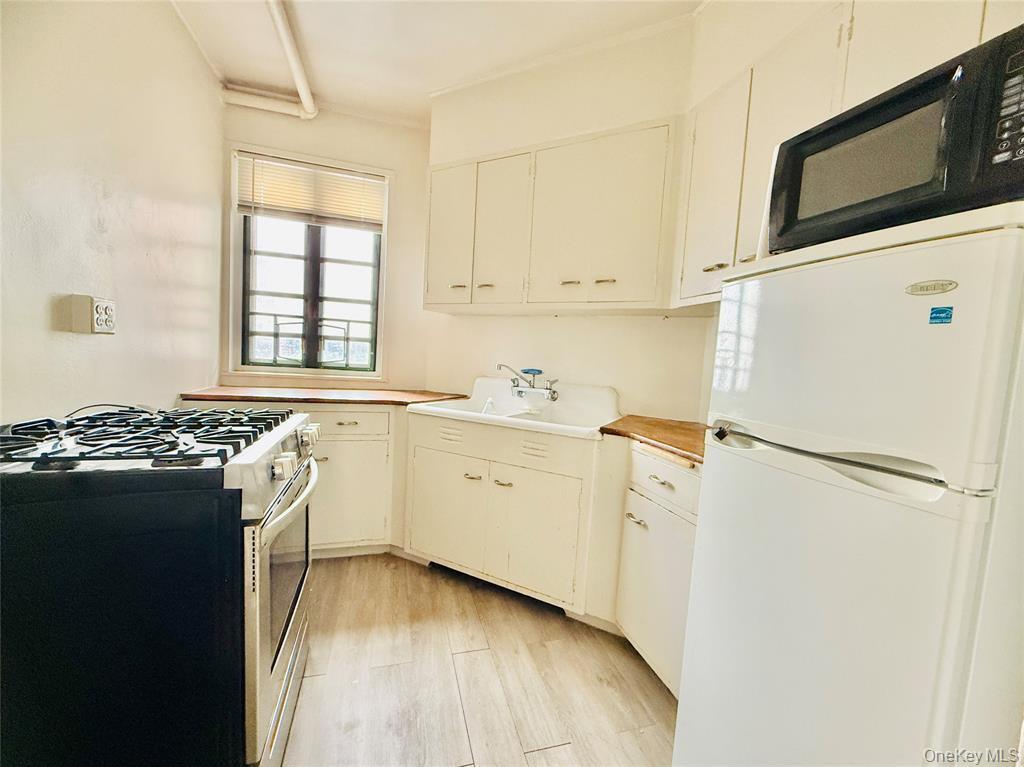 Foto principal - 1410 Wood Rd