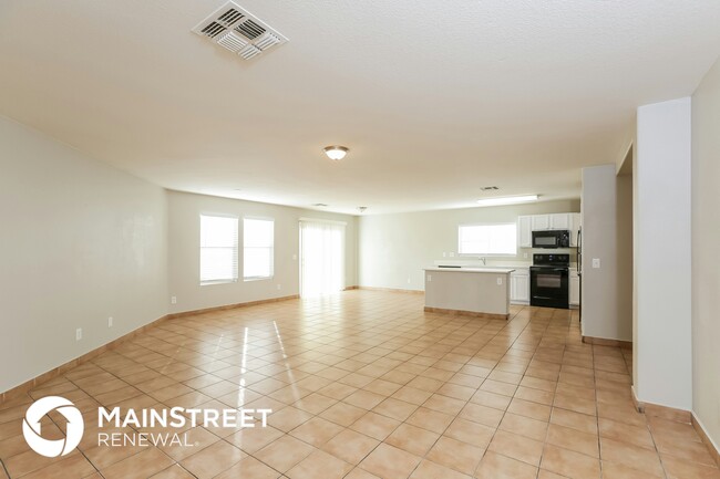 Foto del edificio - 4803 N 93rd Dr