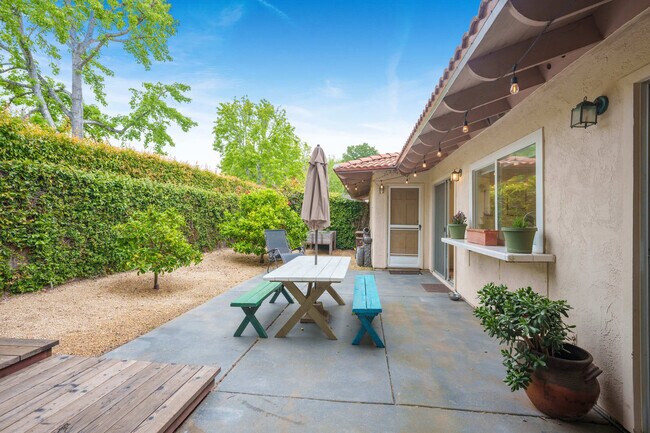 Foto del edificio - 610 Calle De Los Amigos