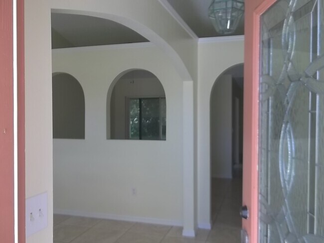 Foto del edificio - 5422 NW Crista St