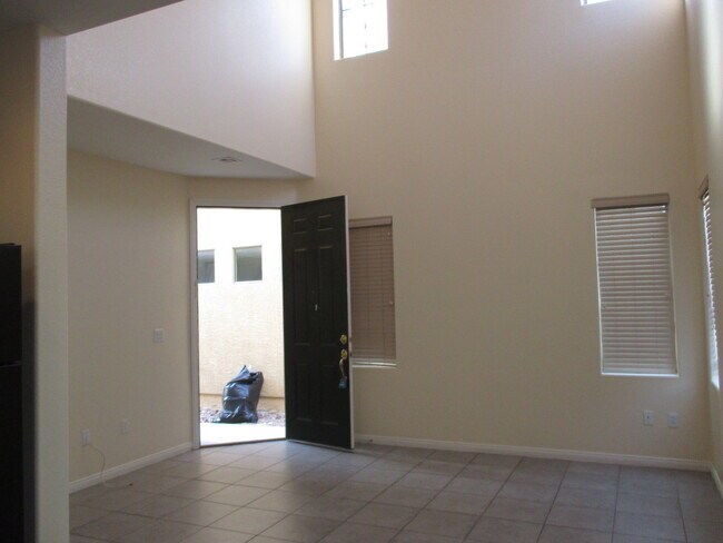 Building Photo - 7561 Holiday Hills St